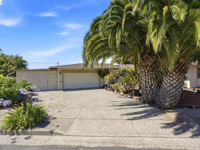 893 Bel Marin Keys Blvd