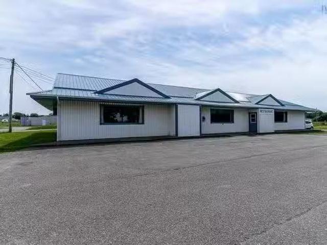 8946 Highway 1, Meteghan River, NS, B0W 2L0 commercial for s.