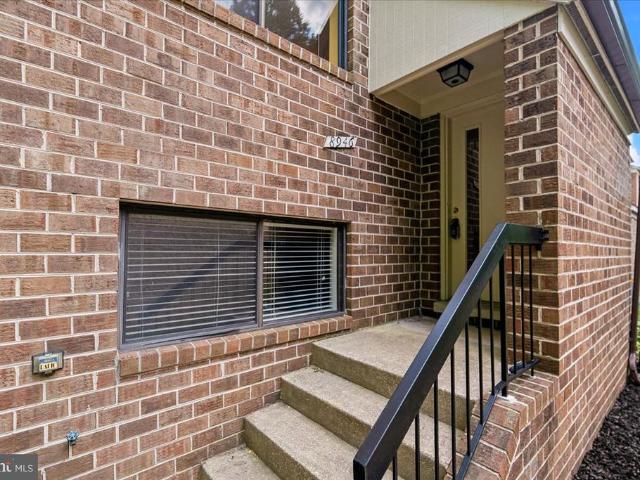 8946 Skyrock Court