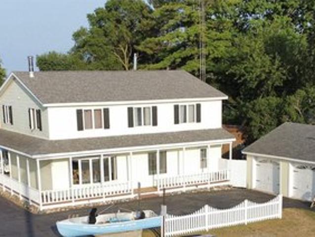 8949 Lakeshore Rd, Lexington, MI 48450
