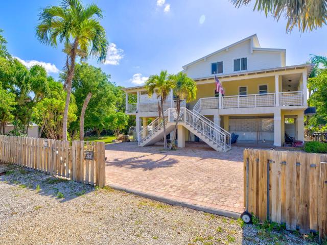 894 Ellen Dr, Key Largo, FL 33037 | MLS #615142