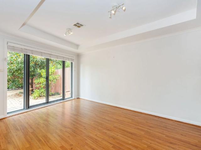 89/50 Ellenborough St, Lyneham ACT 2602 Townhouse For Rent | Domain