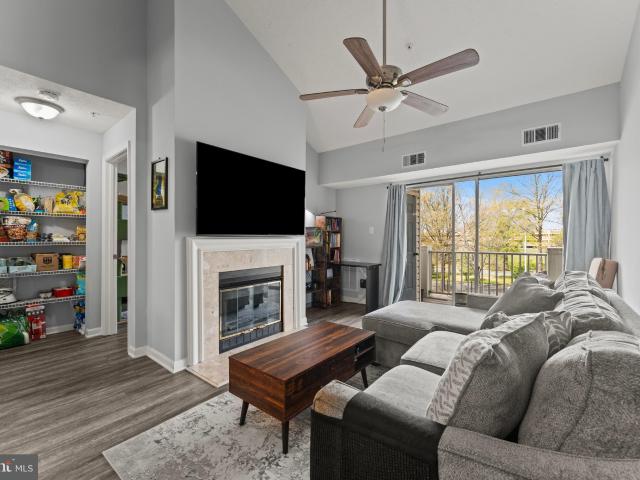 8951 Town Center Cir, Unit 303, Upper Marlboro, MD 20774 | MLS #MDPG2199