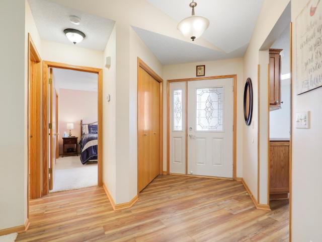 8953 Thomas Lane