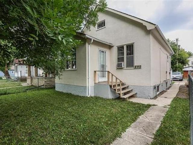 895 Alfred Ave, Winnipeg, MB, R2X 0T8 house for sale | Listing ID 202620 | Royal LePage