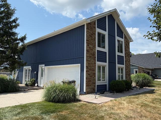 895 Padre Lane