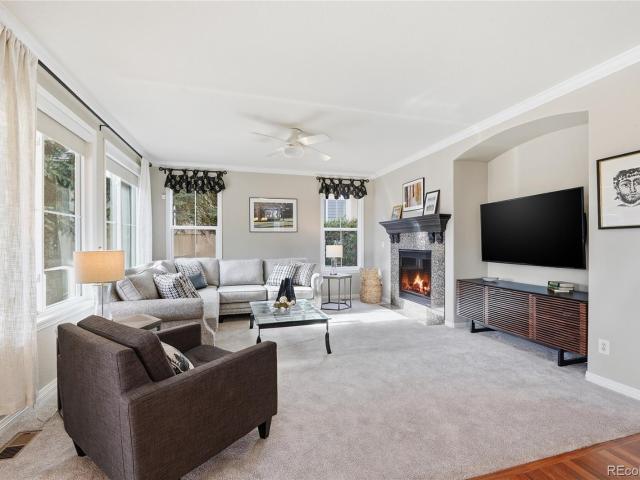 8967 Hunters Way