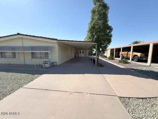 8962 E FAIRWAY Boulevard