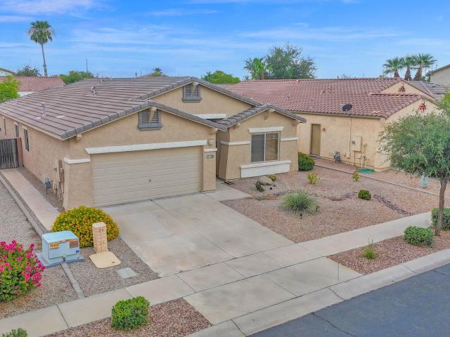 897 e indian wells place