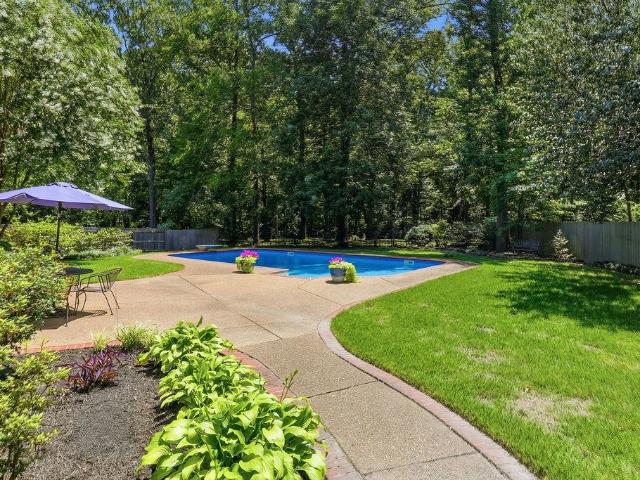 897 e surrey oaks cv e