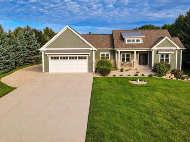 8987 st Ave, Randall, WI 53181