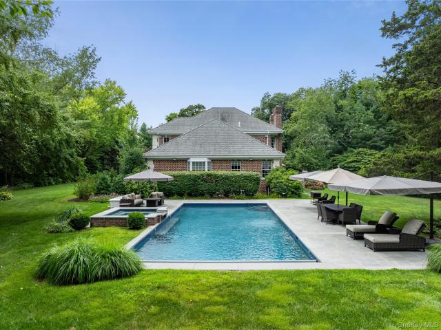 898 Chicken Valley Road