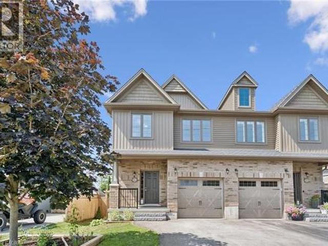 898 Gzowski Street, Fergus, ON, N1M 3L4 house for sale | Listing ID 40855 | Royal LePage