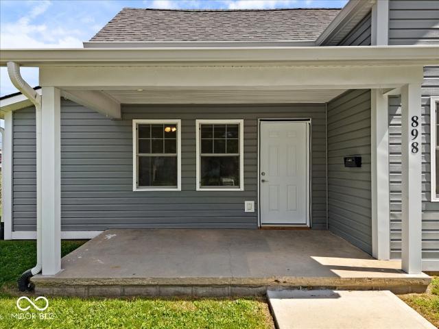 898 S 9th Street