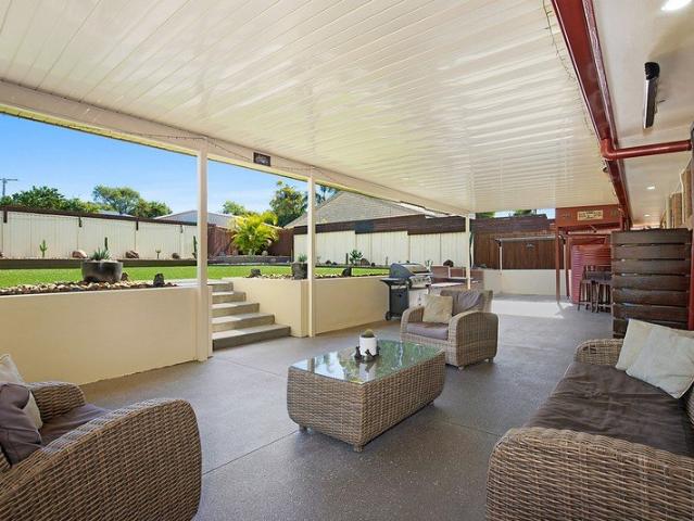 898m2 Block With Sub division Potential Renovated Home