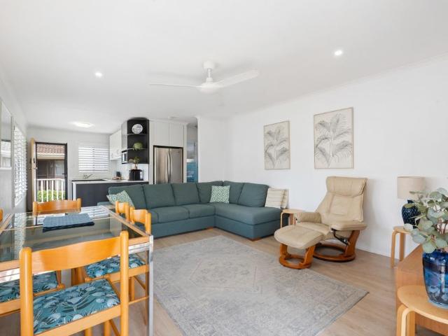 8/999 Gold Coast Highway
