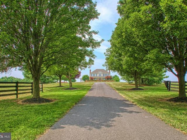 899 Earle Road