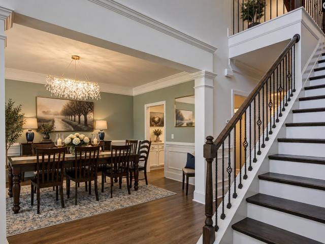 899 Scarlet Oak Road