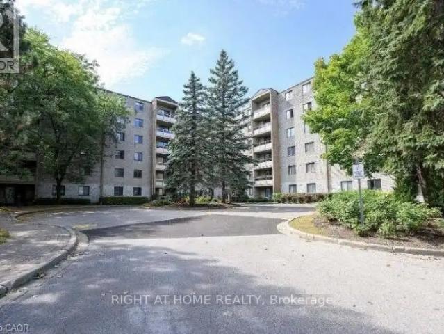 89 WESTWOOD Road S Unit# 505