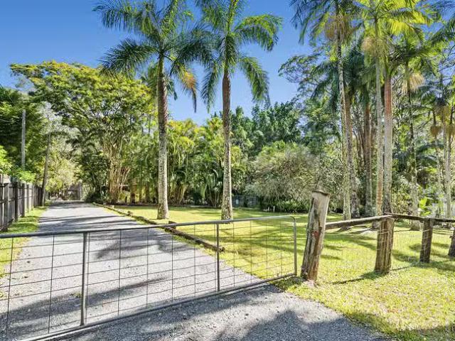 89 Bonogin Road, Bonogin, QLD 4213