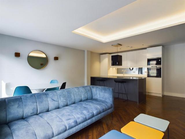 89 Blackfriars Road, London SE1 2 bed apartment to rent £3,800 pcm £877 pw