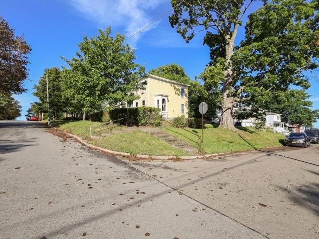 89 E Mohawk Street