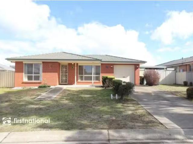 89 Green Valley Road, Goulburn House for rent Listed by Molly.