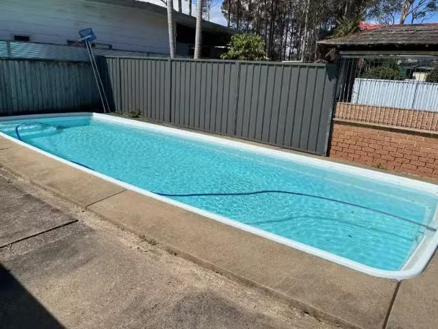 89 Hillcrest Avenue, South Nowra House for rent Listed by Ren.