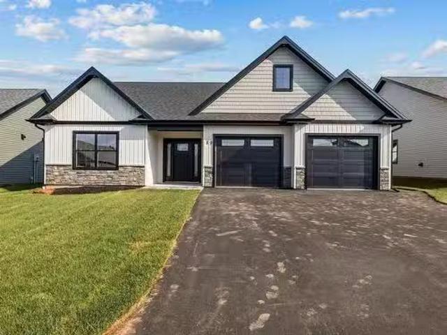 89 Holmes Lane, Charlottetown, PE, C1C 0V4 house for sale L.
