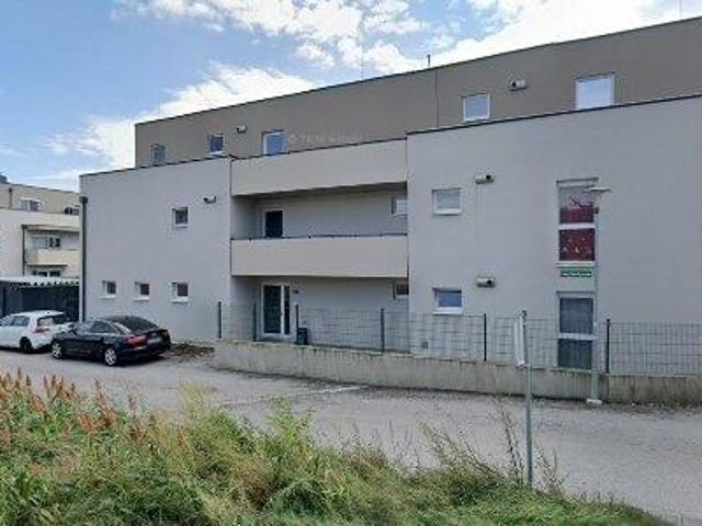 89 m2 apartment for rent in Langenrohr