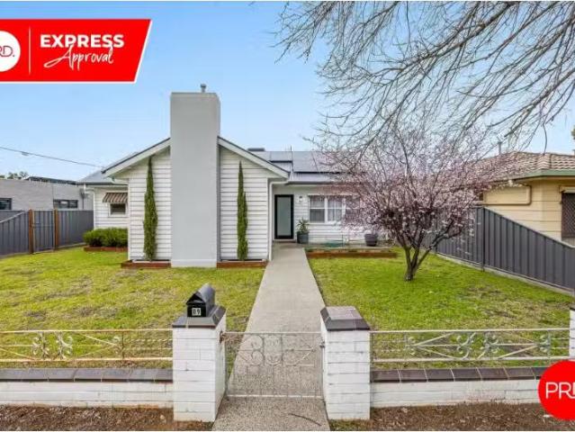 89 Mackenzie Street West, GOLDEN SQUARE House for rent Listed.