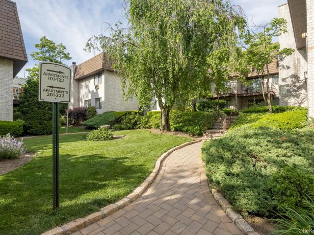 89 N Broadway 214