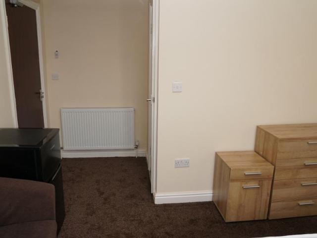 89 Oakfield Road, Balsall Heath, B12 9PY, United Kingdom | Room for rent #139475459 | Rentberry