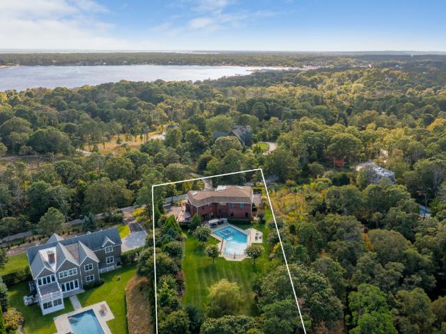 89 Old Canoe Place Rd, Hampton Bays, NY 11946 | MLS #929807