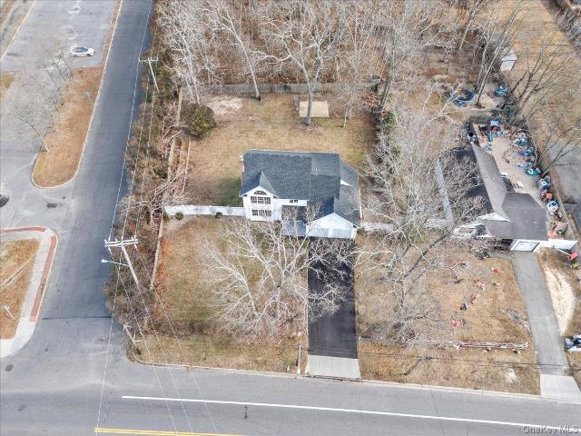 89 Railroad Avenue