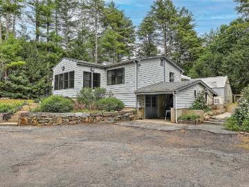 89 Skunk Hill Road