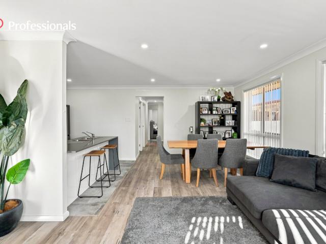 89 Sophia RoadWorrigee NSW 2540, Australia