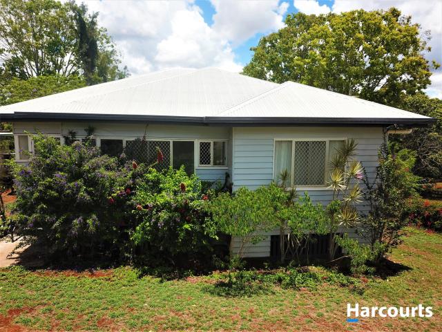 8 Macrossan Street, CHILDERS, QLD 4660