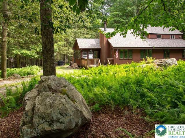 8 Mallard Ct, Gouldsboro, PA 18424 | MLS #774527