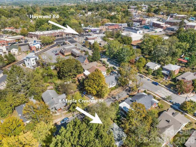8 Maple Crescent Street