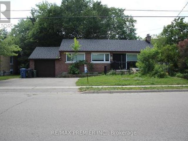 8 Marlborough Road, Guelph, ON, N1E 3X2 house for sale | Listing ID X13626 | Royal LePage