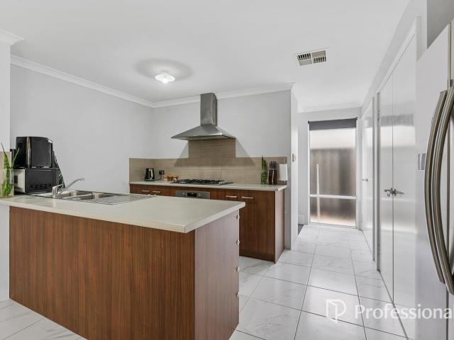8 Mcintyre StreetMidvale WA 6056, Australia