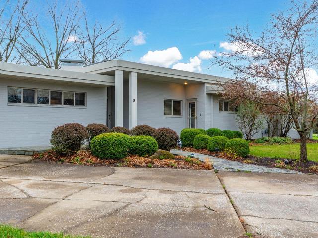 8 melody ln
