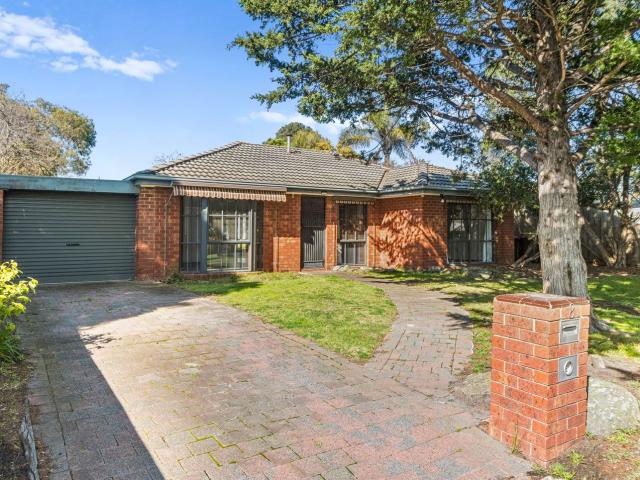 8 Melsetta Court, Carrum Downs, VIC 3201
