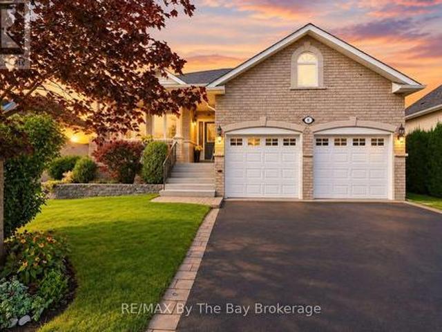 8 Middleport Drive, Wasaga Beach, ON, L9Z 3C1 house for sale | Listing ID S13838 | Royal LePage