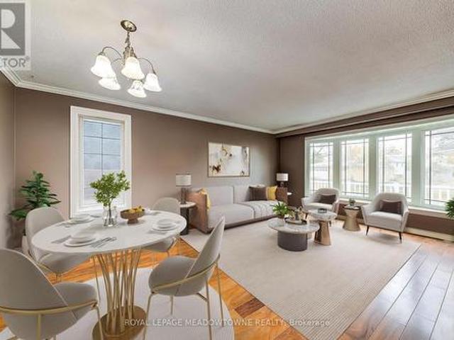 8 Midhurst Drive, Toronto, ON, M9V 1Z7 house for sale | Listing ID W13785 | Royal LePage