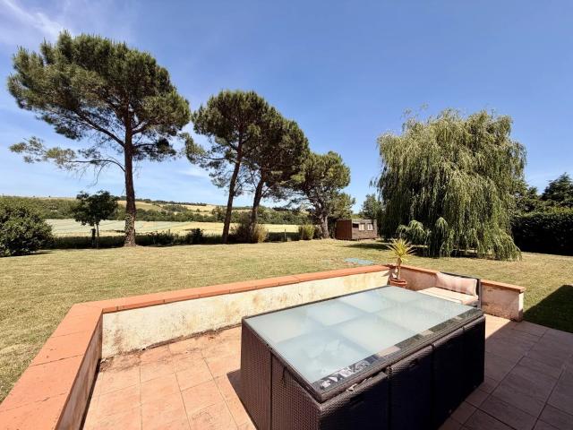 8 Min Villefranche, villa T5 de plain pied, avec terrain de 2227