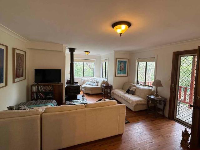 8 MINYAGO STREET Blackheath