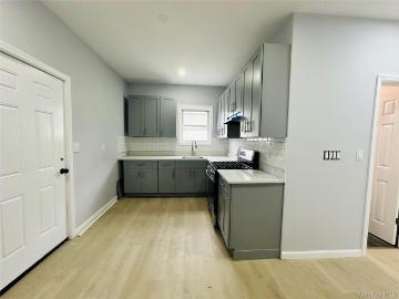 8 Morgan Ave, Unit 4, Poughkeepsie, NY 12601 | MLS #909787