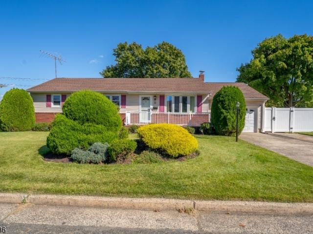 8 N 11Th Ave